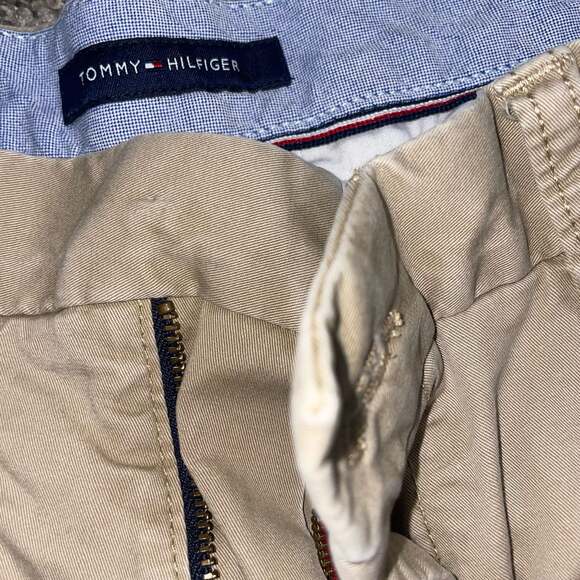 Tommy Hilfiger Men's Classic Fit Chino Shorts Size 34 Khaki - Picture 4 of 9